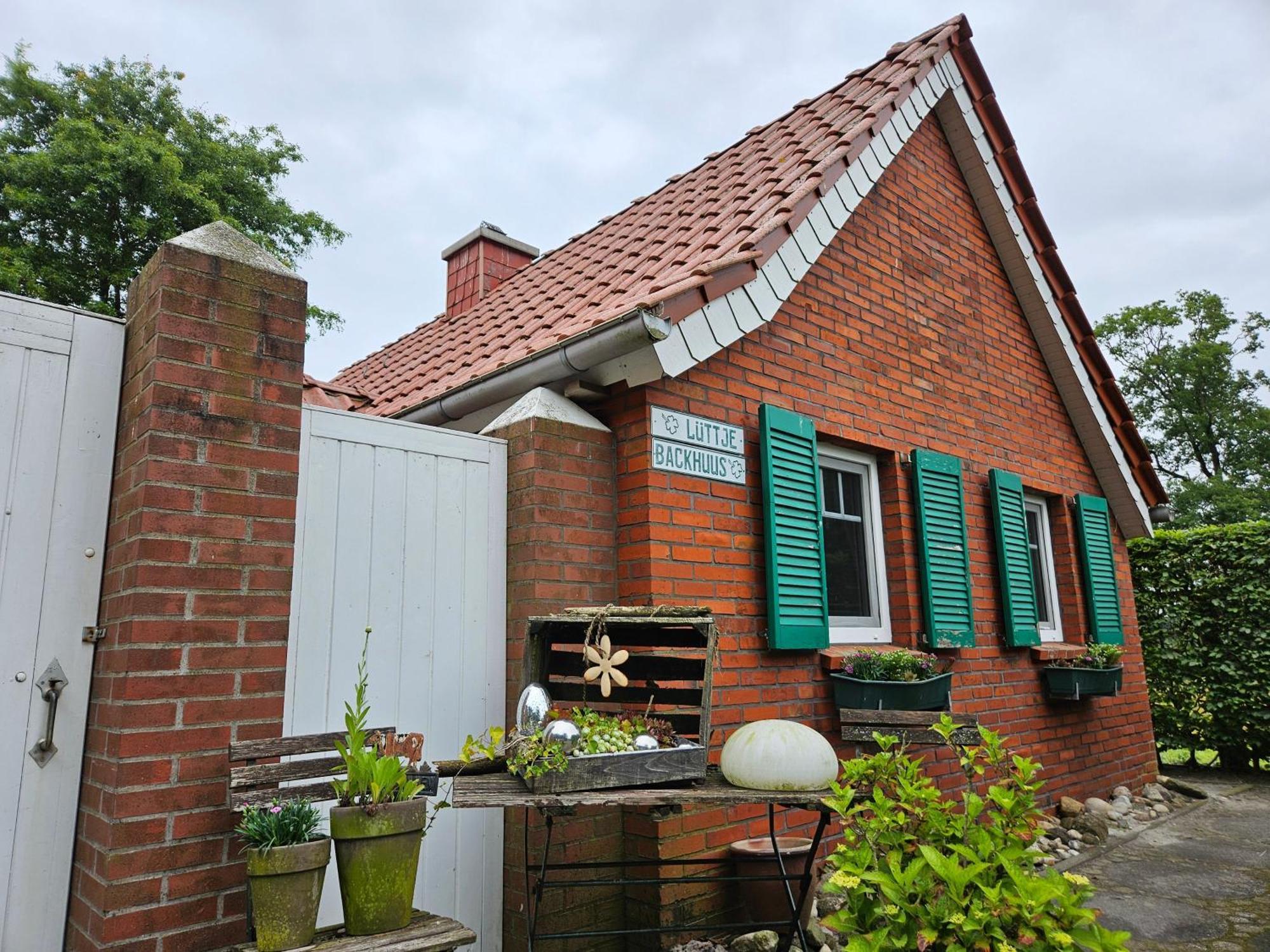 Kleines Ferienhaus Luettje Backhuus 35516 Uplengen Exterior photo